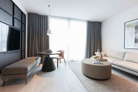 Skye Suites Green Square - Accommodation Tasmania 0