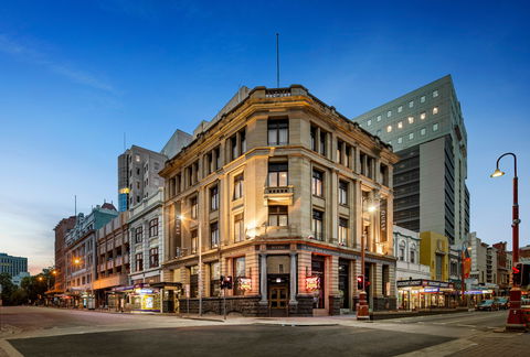 Quest Savoy - Accommodation Tasmania 0