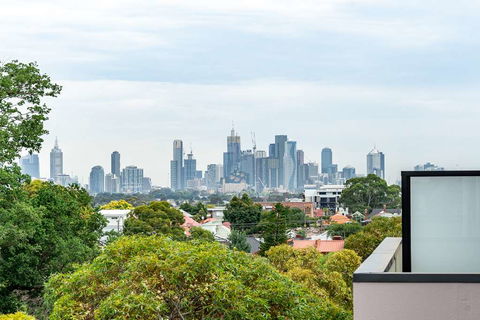 Artel Apartment Hotel Melbourne - Accommodation Tasmania 1