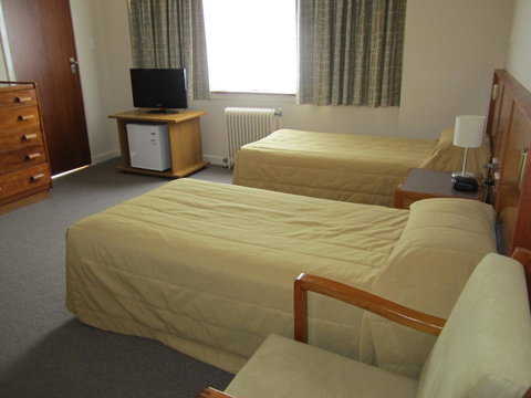University House - ANU - Accommodation Tasmania 3