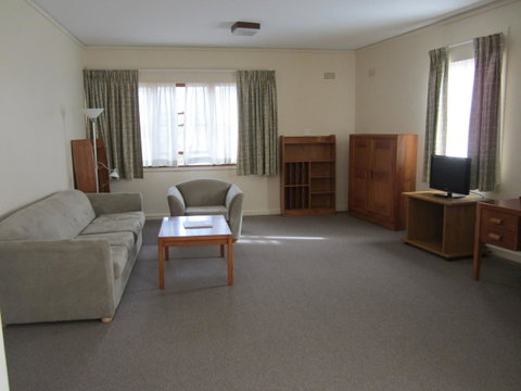 University House - ANU - Accommodation Tasmania 39