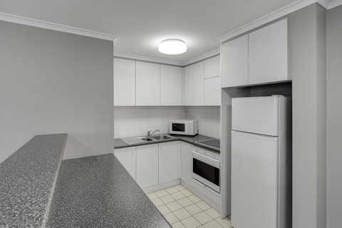 Adina Serviced Apartments Canberra James Court - Accommodation Tasmania 1