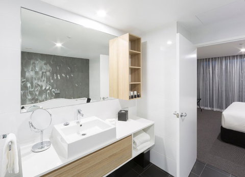 Avenue Hotel Canberra - Accommodation Tasmania 11