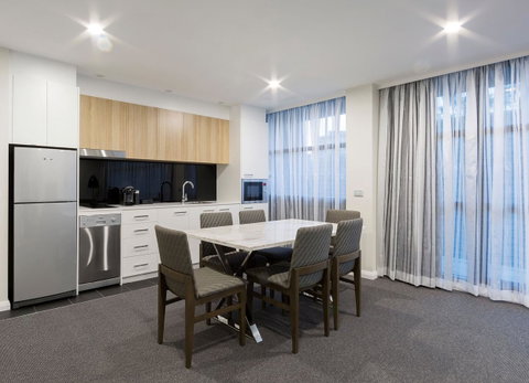 Avenue Hotel Canberra - Accommodation Tasmania 9