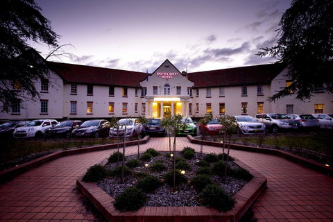 Mercure Canberra - Accommodation Tasmania 23
