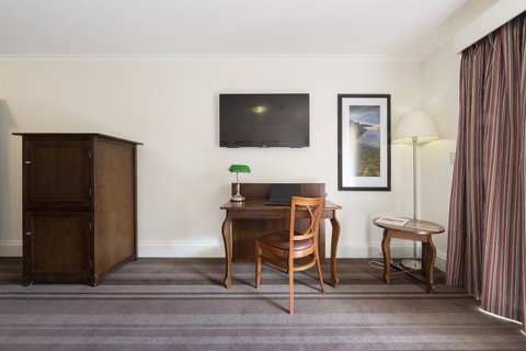 Mercure Canberra - Accommodation Tasmania 12