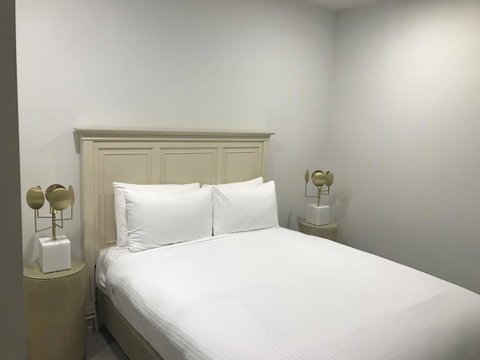 Knightsbridge Canberra - Accommodation Tasmania 19