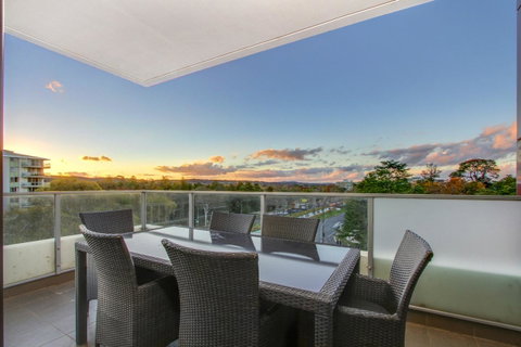 IQ Smart Apartments 704 Braddon ACT - Accommodation Tasmania 7