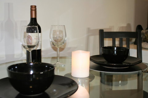 Modern Executive Apt@Barton*1BR*WiFi*Gym*Secure Parking*Canberra - Accommodation Tasmania 11