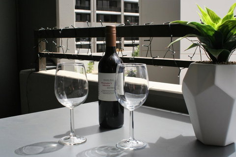 Modern Executive Apt@Barton*1BR*WiFi*Gym*Secure Parking*Canberra - Accommodation Tasmania 9