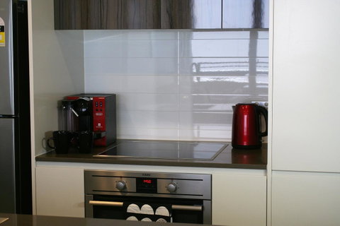 Modern Executive Apt@Barton*1BR*WiFi*Gym*Secure Parking*Canberra - Accommodation Tasmania 4