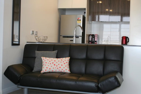 Modern Executive Apt@Barton*1BR*WiFi*Gym*Secure Parking*Canberra - Accommodation Tasmania 10