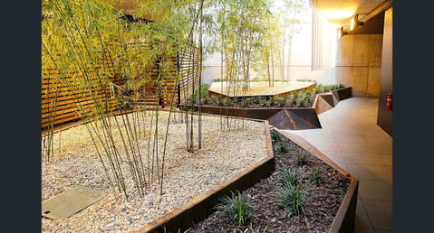 Stylish, Modern, Cute As A Button - Braddon CBD - Accommodation Tasmania 2