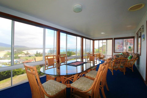 Bally High, 20 Dulconghi Street - Accommodation Tasmania 8