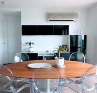 Staying Places - The Avenue - Accommodation Tasmania
