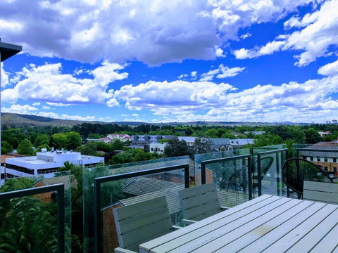 Staying Places - The Avenue - Accommodation Tasmania 17