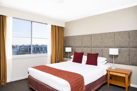 Mantra On Northbourne - Accommodation Tasmania 12