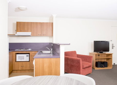 Mantra On Northbourne - Accommodation Tasmania 9