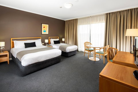 The Woden Hotel - Accommodation Tasmania 0