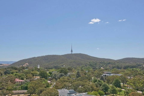 Canberra Luxury Apartment 3 - Accommodation Tasmania 28