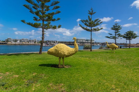 Port Adelaide Harbourside House - Accommodation Tasmania 11