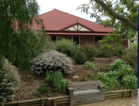 Frog Song At Willunga - Accommodation Tasmania 1