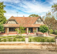 The Tudor House - Accommodation Tasmania