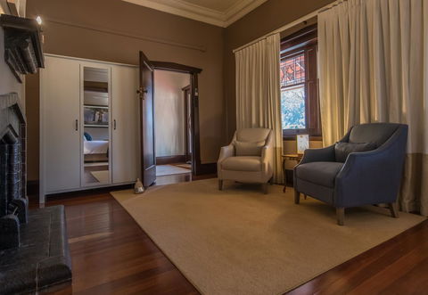 The Tudor House - Accommodation Tasmania 3