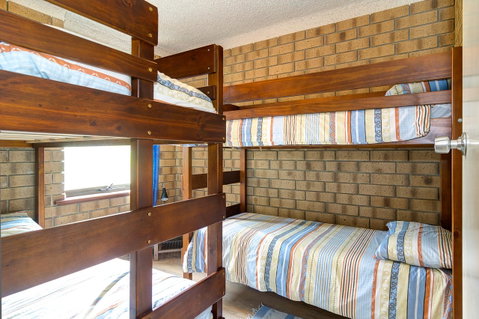 Sun & Surf Aldinga Beach Apartment - Accommodation Tasmania 9