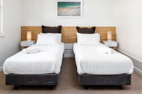 Bay 10 - Suites And Apartments - Accommodation Tasmania 15