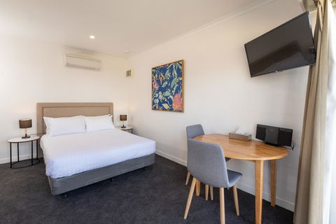 Bay 10 - Suites And Apartments - Accommodation Tasmania 8