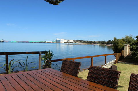 Bay 10 - Suites And Apartments - Accommodation Tasmania 30