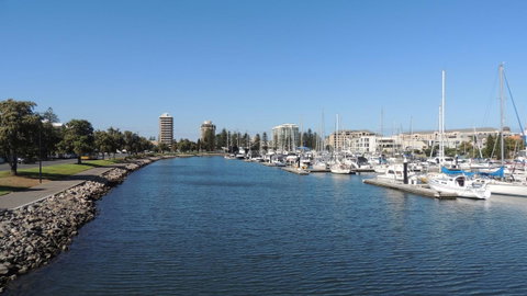 Glenelg - Marina Retreat - Accommodation Tasmania 3
