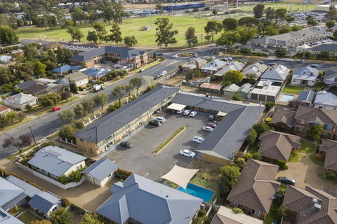 Garden City Motor Inn - Accommodation Tasmania 1