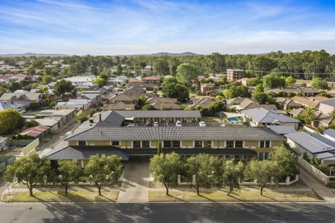 Garden City Motor Inn - Accommodation Tasmania 2