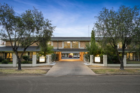 Garden City Motor Inn - Accommodation Tasmania 0