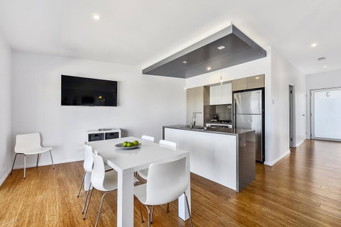 Aloha Waterfront Properties - Accommodation Tasmania 16