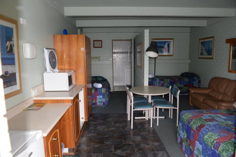 Ardeanal Motel - Accommodation Tasmania 41