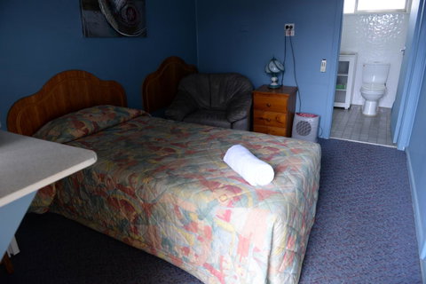 Ardeanal Motel - Accommodation Tasmania 39
