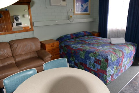 Ardeanal Motel - Accommodation Tasmania 43