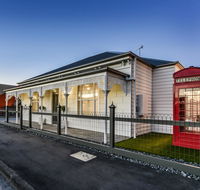 Aloha Luxury Central - Accommodation Tasmania