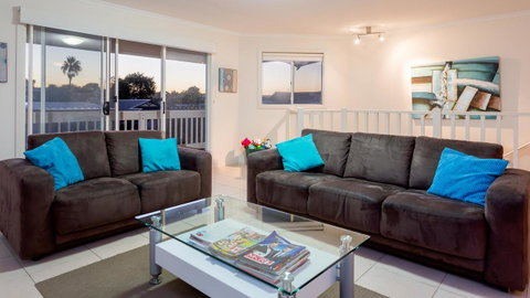 Rocks Beach House Victor Harbor - Accommodation Tasmania 5