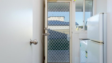 Rocks Beach House Victor Harbor - Accommodation Tasmania 6