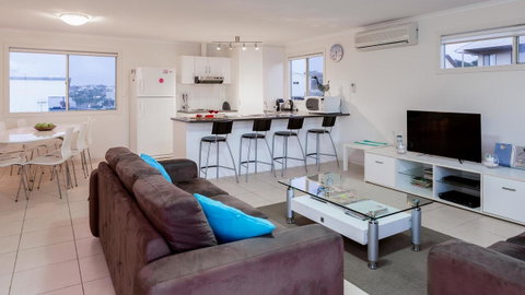 Rocks Beach House Victor Harbor - Accommodation Tasmania 2