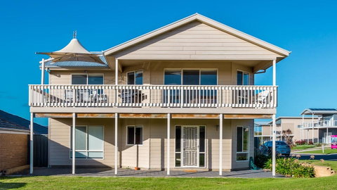Rocks Beach House Victor Harbor - Accommodation Tasmania 9