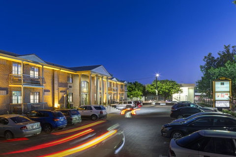 Adelaide Inn - Accommodation Tasmania 0
