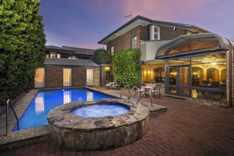 Adelaide Inn - Accommodation Tasmania 40