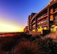 Oaks Plaza Pier - Accommodation Tasmania