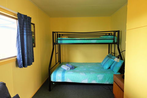 Baudin Beach Apartments - Accommodation Tasmania 6