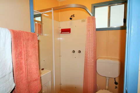 Baudin Beach Apartments - Accommodation Tasmania 11